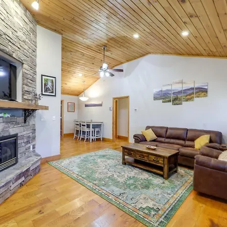 Pet-Friendly Spruce Pine Cabin With Private Fire Pit Exterior photo