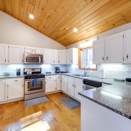 Pet-Friendly Spruce Pine Cabin With Private Fire Pit Exterior photo