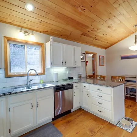 Pet-Friendly Spruce Pine Cabin With Private Fire Pit Exterior photo
