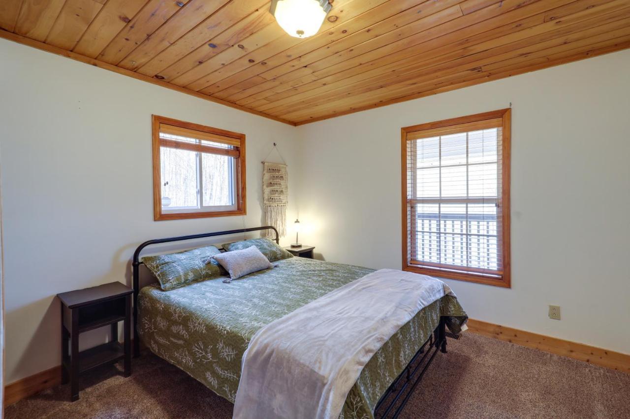 Pet-friendly With Private Fire Pit * Spruce Pine